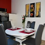 Eifellounge *