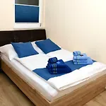 Eifellounge Apartament *
