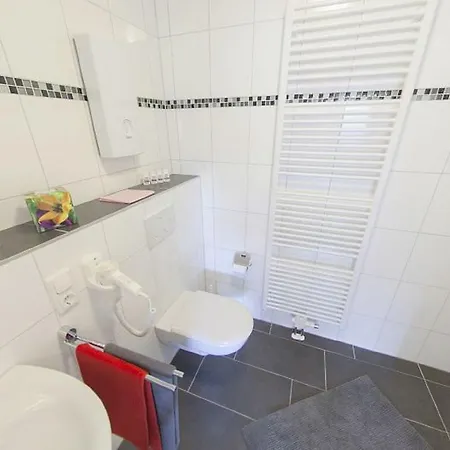 Eifellounge מונשאו