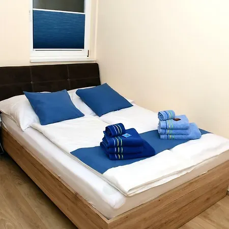 Eifellounge شقة *