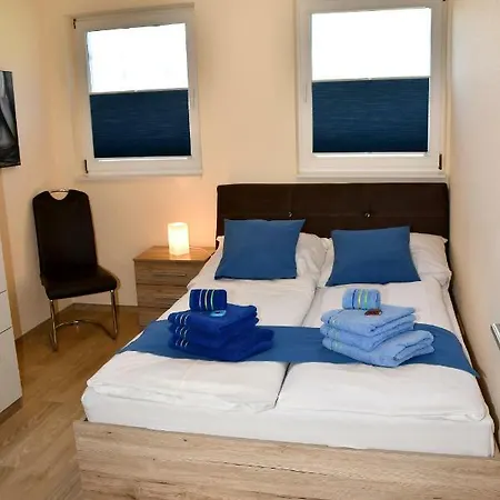 Eifellounge * مونشاو