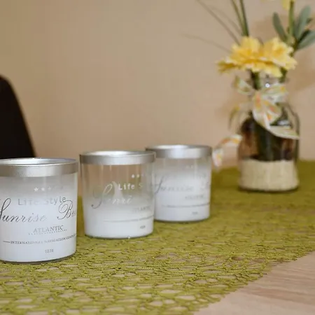 Eifellounge * מונשאו