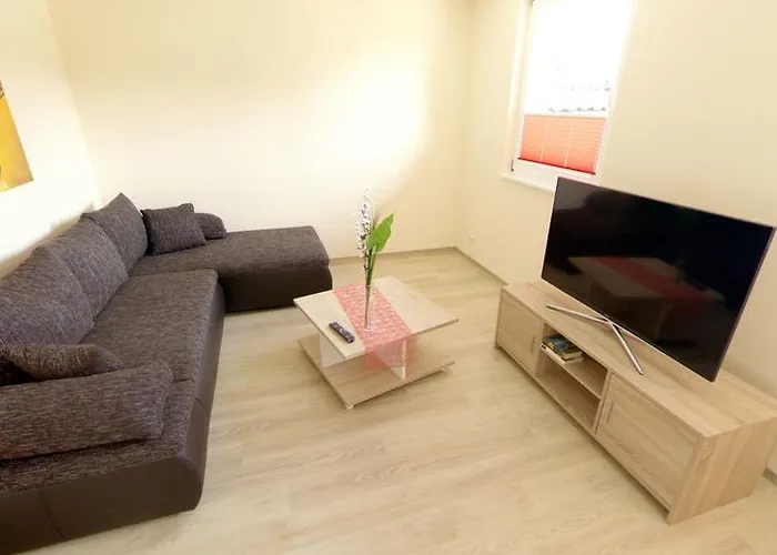 Eifellounge Lejlighed